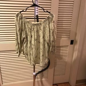 Ava Sky off shoulder top